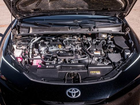 Used 2024 Toyota Prius XLE image 44