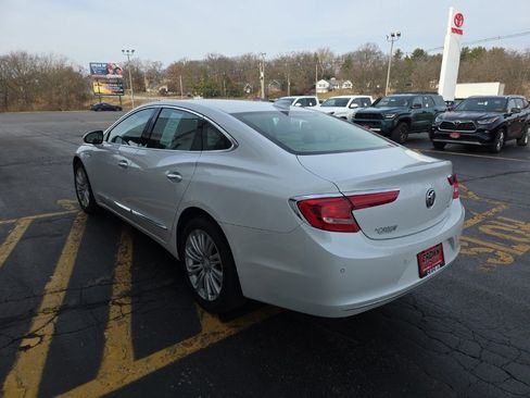 Used 2019 Buick LaCrosse Preferred image 6