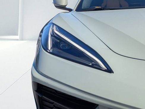 Used 2024 Chevrolet Corvette Stingray Preferred Cpe w/ Chrome Exterior Badge Package image 8