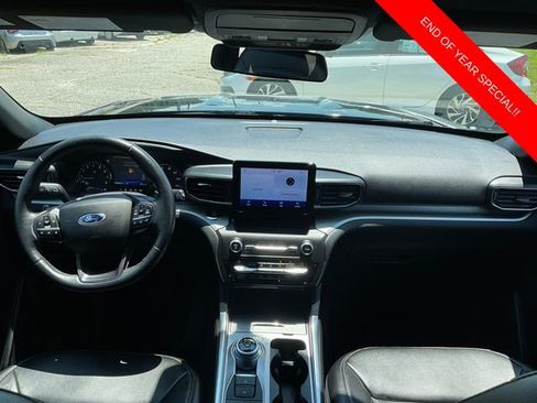 Used 2020 Ford Explorer XLT w/ Equipment Group 202A image 17