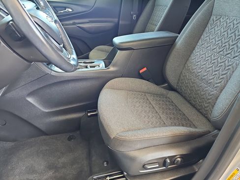 Used 2022 Chevrolet Equinox LT FWD image 19