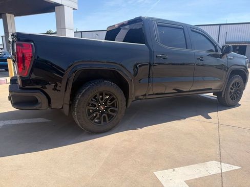 Used 2023 GMC Sierra 1500 Elevation AWD/4WD image 3