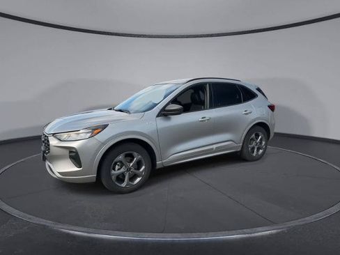 Certified 2023 Ford Escape ST-Line w/ Tech Pack #1 AWD/4WD image 4