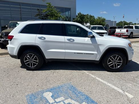 Used 2022 Jeep Grand Cherokee Limited AWD/4WD image 31