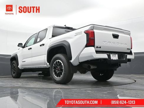 Used 2024 Toyota Tacoma TRD Off-Road w/ TRD Off Road Upgrade Package AWD/4WD image 47