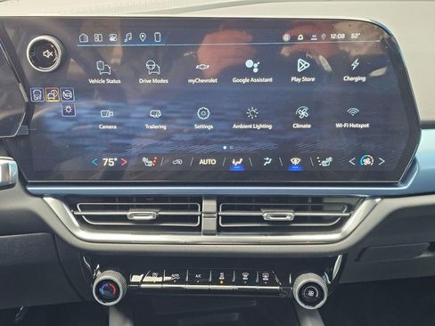 New 2026 Chevrolet Equinox EV LT FWD image 28