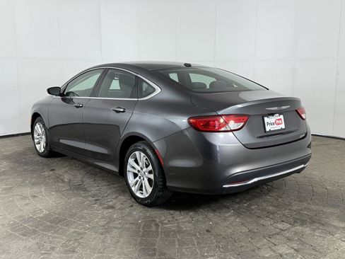 Used 2015 Chrysler 200 Limited w/ Convenience Group image 5