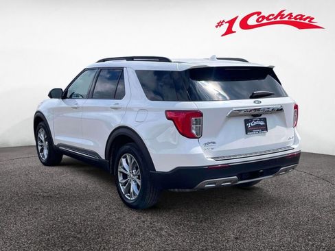 Used 2023 Ford Explorer XLT w/ Equipment Group 202A AWD/4WD image 9