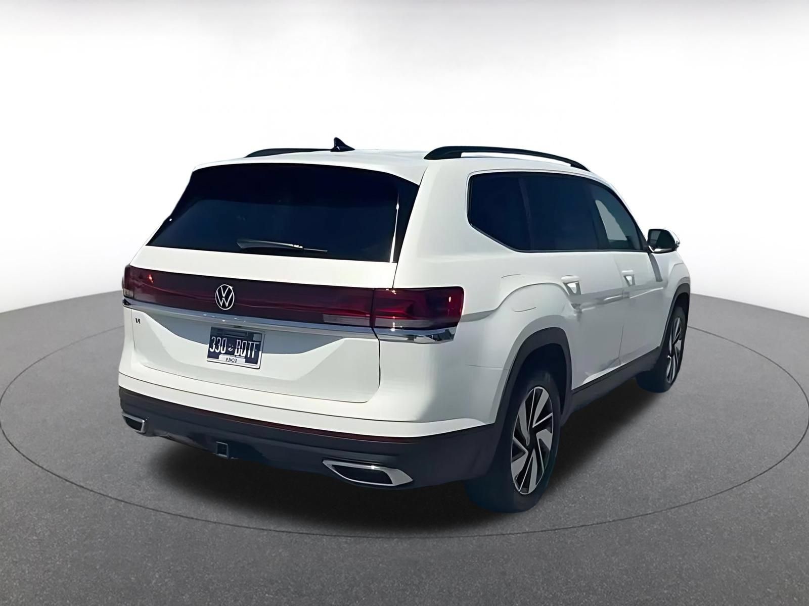 Used 2026 Volkswagen Atlas SE FWD image 13