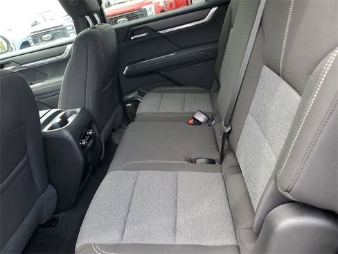 Used 2025 GMC Acadia Elevation image 25