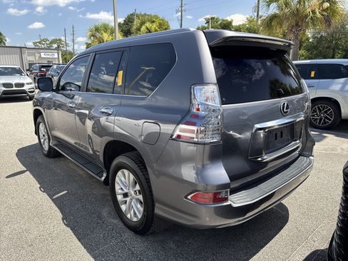 Used 2021 Lexus GX 460 Premium w/ Premium Package AWD/4WD image 3