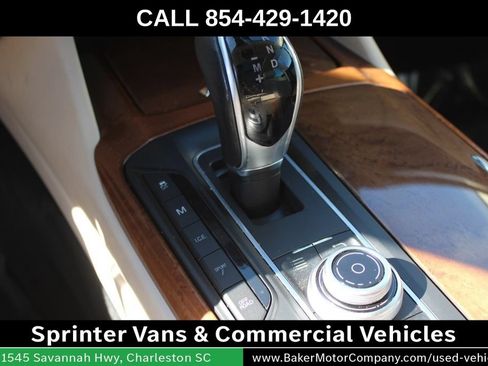 Used 2017 Maserati Levante S AWD/4WD image 34