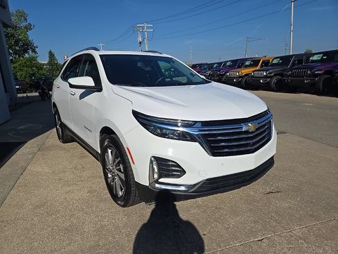 Used 2023 Chevrolet Equinox Premier AWD/4WD image 14