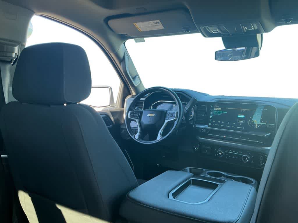 Used 2025 Chevrolet Silverado 1500 LT AWD/4WD image 20