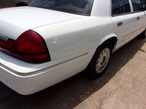 Used 2003 Mercury Grand Marquis GS RWD image 4