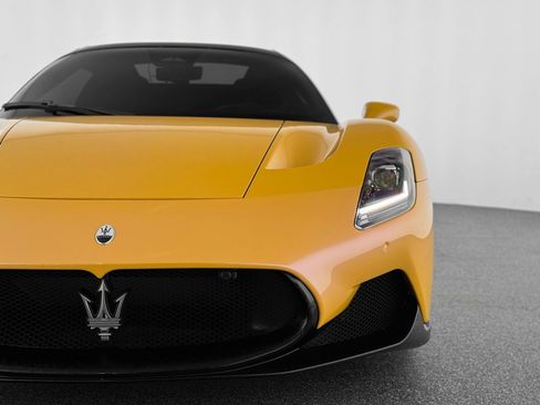 Used 2023 Maserati MC20 Spyder image 44