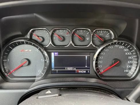 Used 2015 Chevrolet Silverado 2500 LT w/ LT Convenience Package image 11