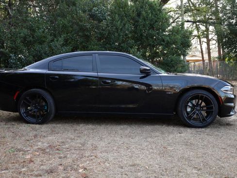 Used 2016 Dodge Charger R/T image 6