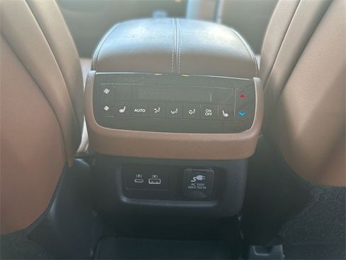 Used 2023 INFINITI QX60 Sensory w/ Vision Package image 25