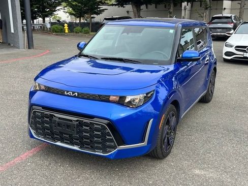 Certified 2023 Kia Soul GT-Line FWD image 3