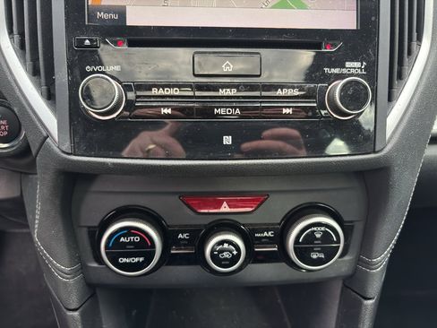 Used 2017 Subaru Impreza 2.0i Limited image 8