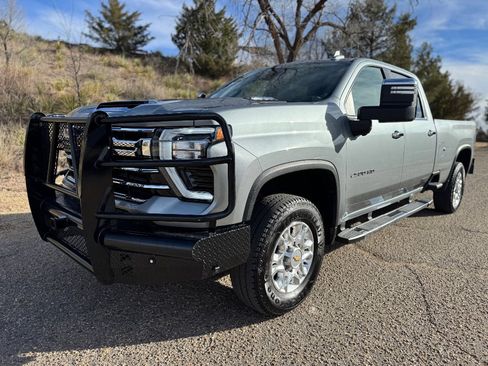 Used 2024 Chevrolet Silverado 2500 LTZ w/ LTZ Plus Package image 1