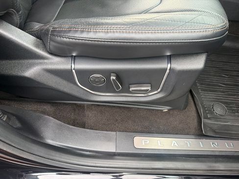 Used 2020 Ford Expedition Platinum AWD/4WD image 40