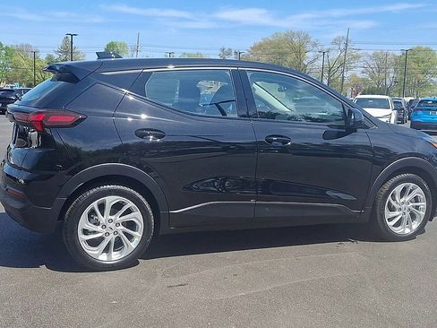 New 2027 Chevrolet Bolt LT w/ Comfort Package FWD image 3