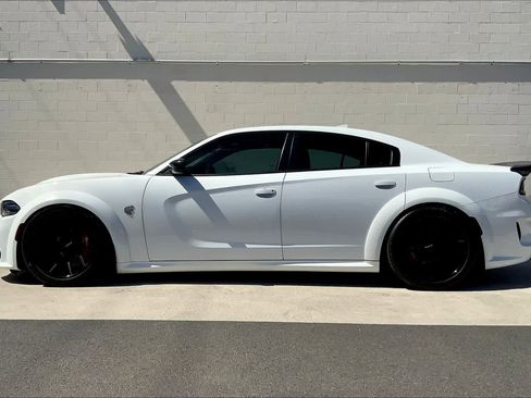 Used 2020 Dodge Charger SRT Hellcat w/ Harman/Kardon Audio Group image 4