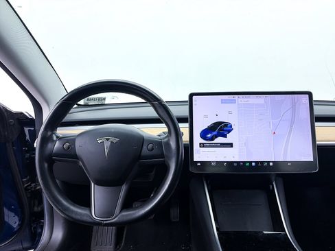 Used 2018 Tesla Model 3 Long Range RWD image 7