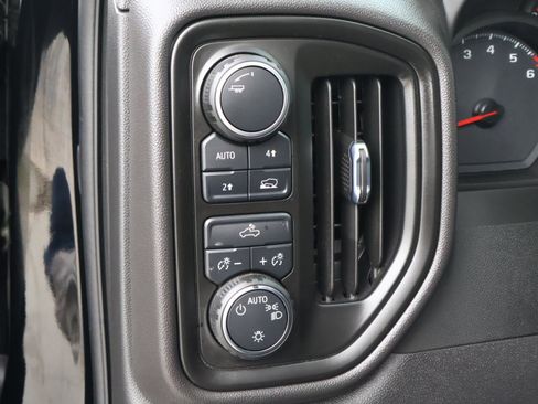 Used 2025 Chevrolet Silverado 1500 Custom image 23