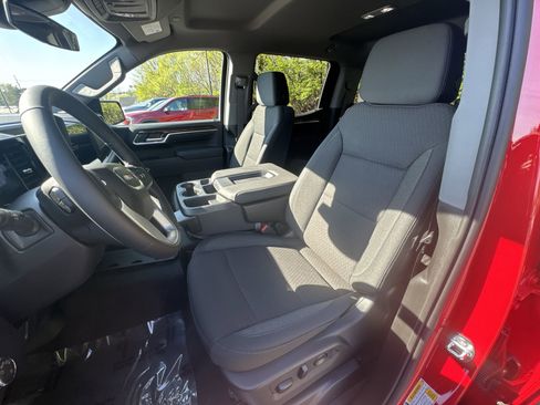 New 2026 GMC Sierra 1500 SLE AWD/4WD image 13