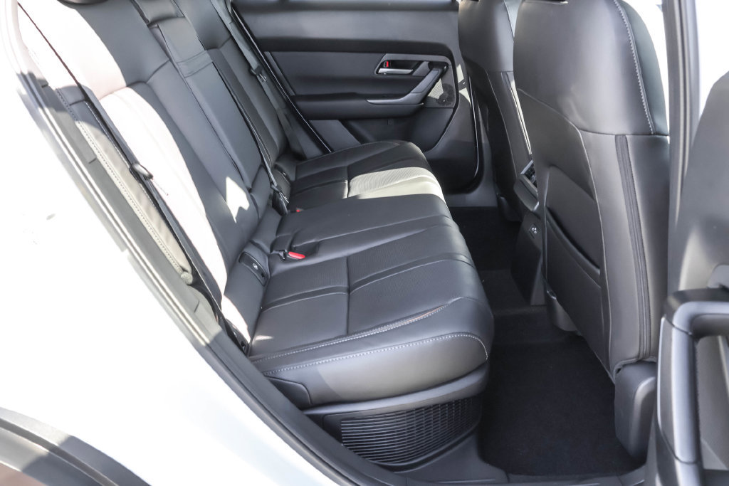 Used 2026 MAZDA CX-50 AWD 2.5 Hybrid w/ Weather Package image 33