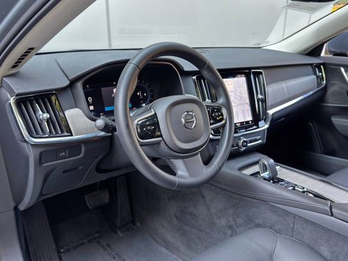 Used 2023 Volvo S90 B6 Plus w/ Protection Package Premier image 12