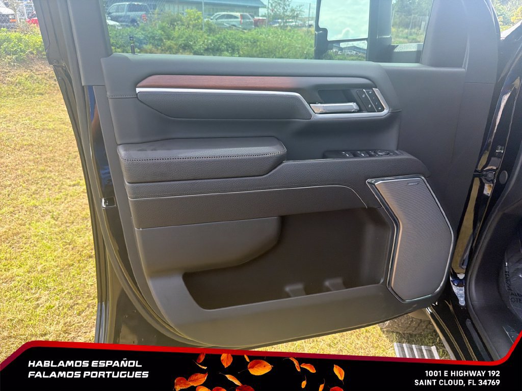 New 2026 GMC Sierra 2500 Denali w/ Denali Reserve Package AWD/4WD image 12