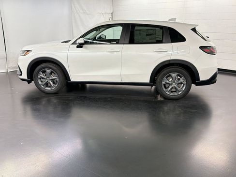 New 2026 Honda HR-V LX image 2