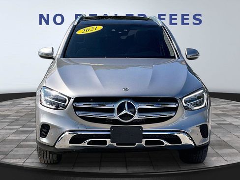 Used 2021 Mercedes-Benz GLC 300 4MATIC image 2