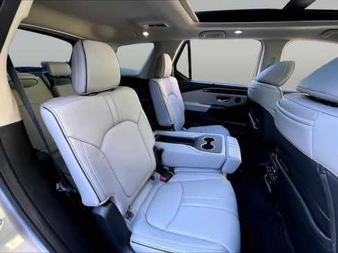 Used 2023 Honda Pilot Elite image 21