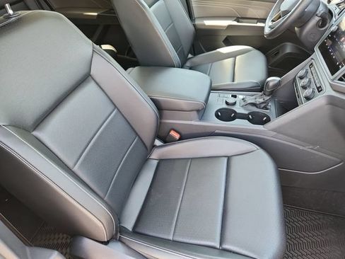 Used 2021 Volkswagen Atlas SE w/ Panoramic Sunroof Package AWD/4WD image 16