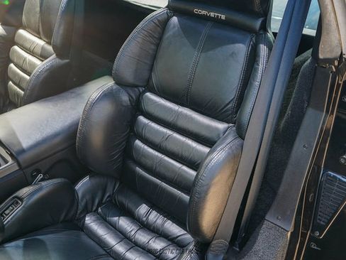 Used 1990 Chevrolet Corvette ZR-1 RWD image 35
