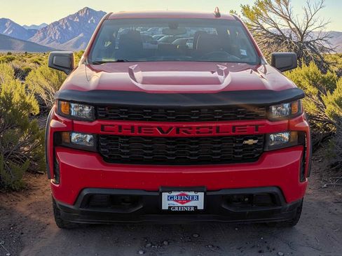 Used 2021 Chevrolet Silverado 1500 Custom AWD/4WD image 9
