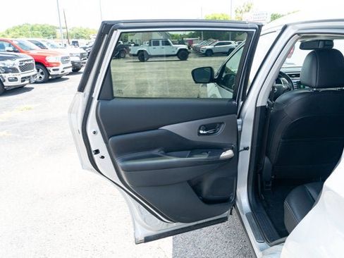 Used 2023 Nissan Murano SL w/ SL Moonroof Package FWD image 13