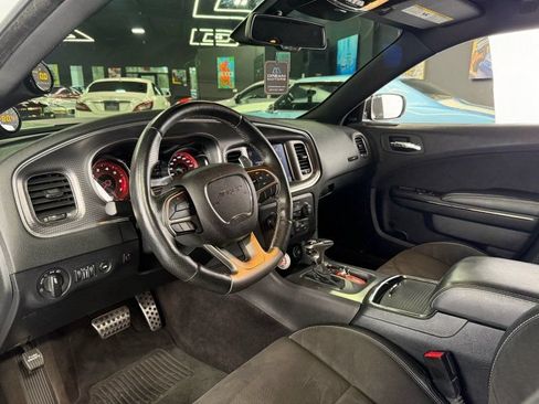 Used 2017 Dodge Charger SRT Hellcat RWD image 9