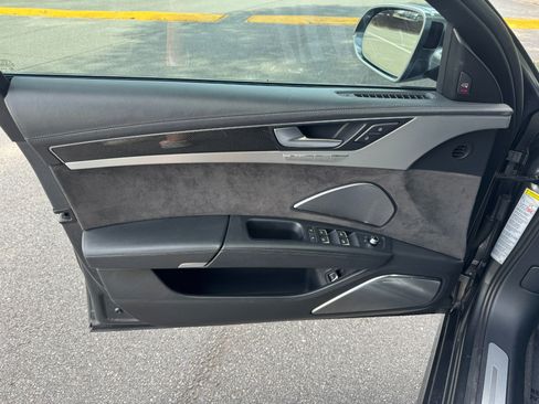Used 2014 Audi S8 AWD/4WD image 26