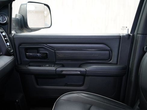 Used 2022 RAM 3500 Limited image 31