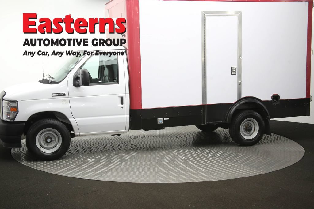 Used 2023 Ford E-350 and Econoline 350 Super Duty w/ Power Windows & Locks Group RWD image 58