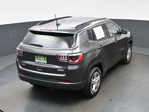 Used 2023 Jeep Compass Latitude w/ Convenience Group AWD/4WD image 40