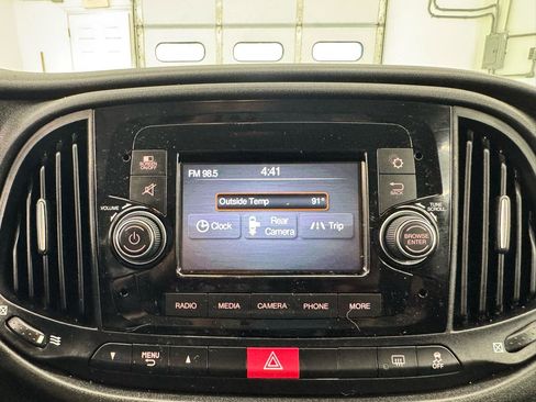 Used 2022 RAM ProMaster City Tradesman FWD image 26
