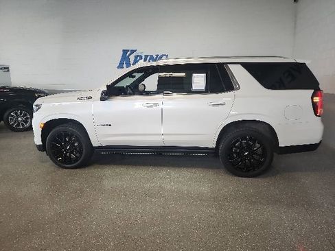 Used 2024 Chevrolet Tahoe High Country w/ Premium Package 2 AWD/4WD image 2