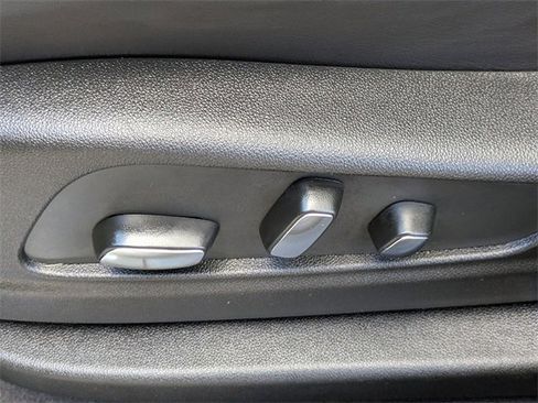 Certified 2025 Cadillac XT5 Premium Luxury image 21